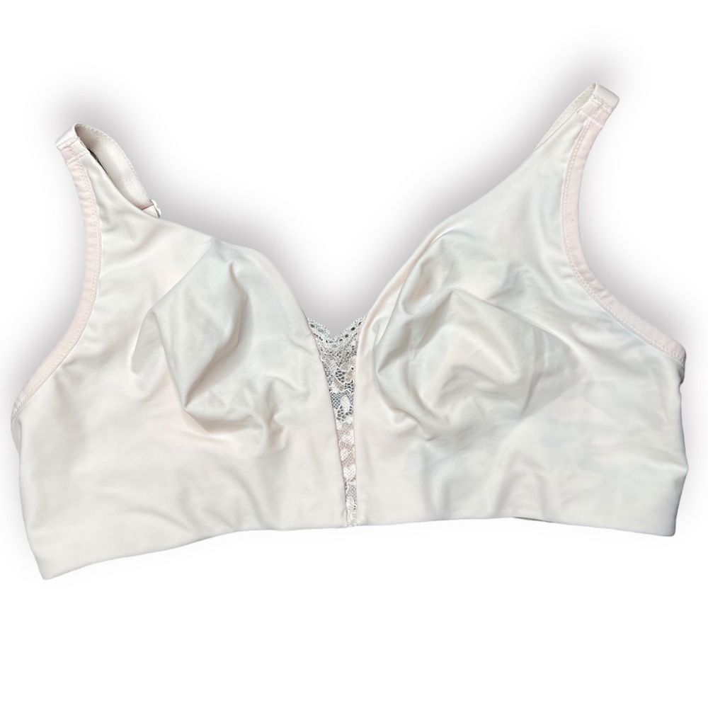 Olga Wireless Comfy Soft Lace Bra‎
